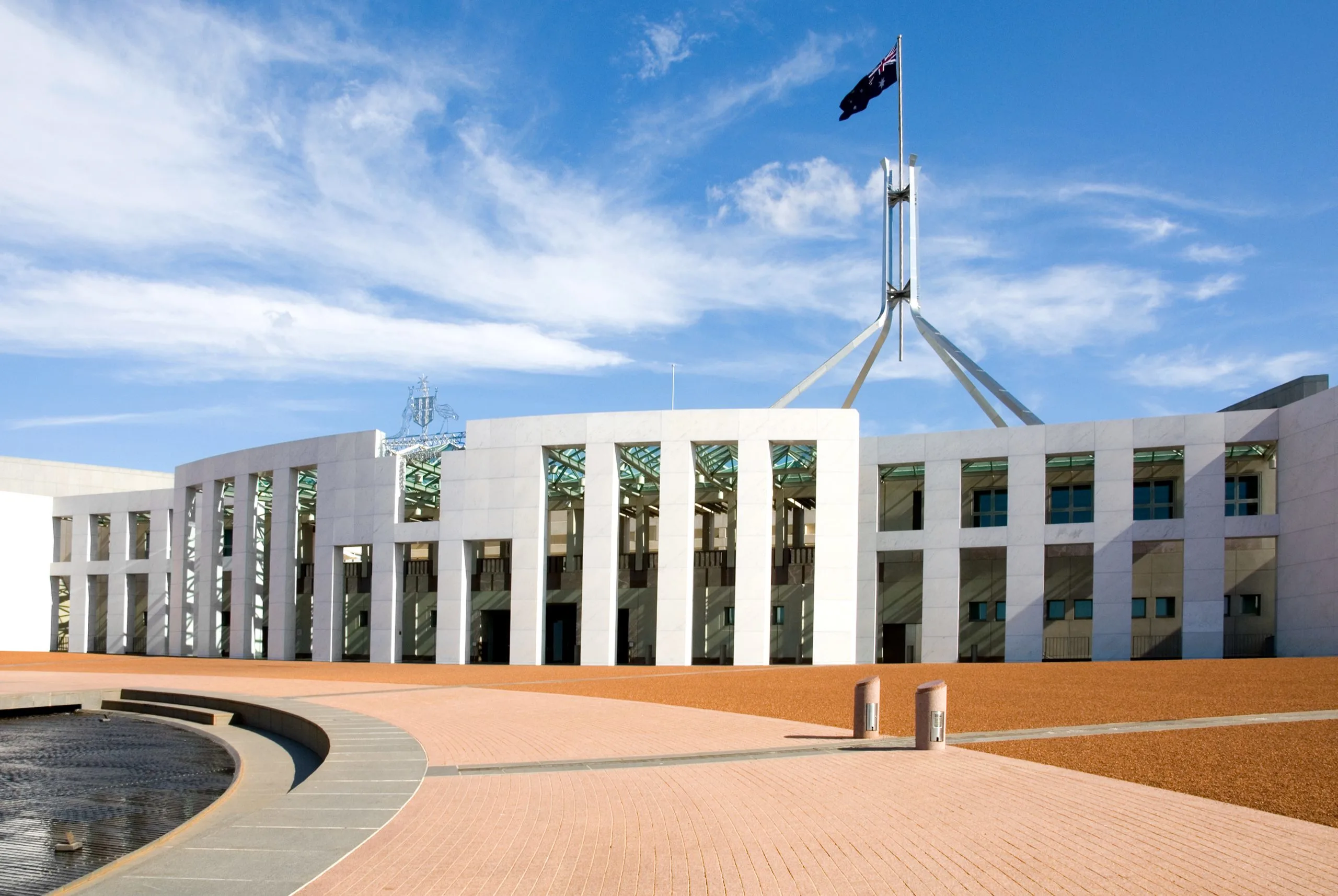 Melbourne residents voting in the 2025 Federal Election